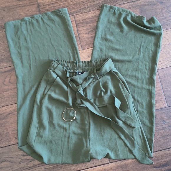 2/$20🎉 Dark olive green tie front dress pants - Picture 2 of 5